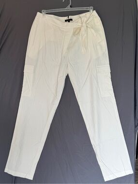 BCBGMaxAzria Cream Cargo Tie-Waist Pants